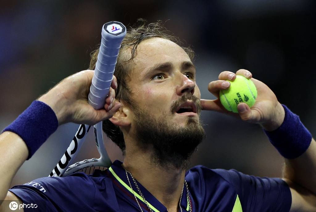 斯坦丘与队 斯坦丘与队